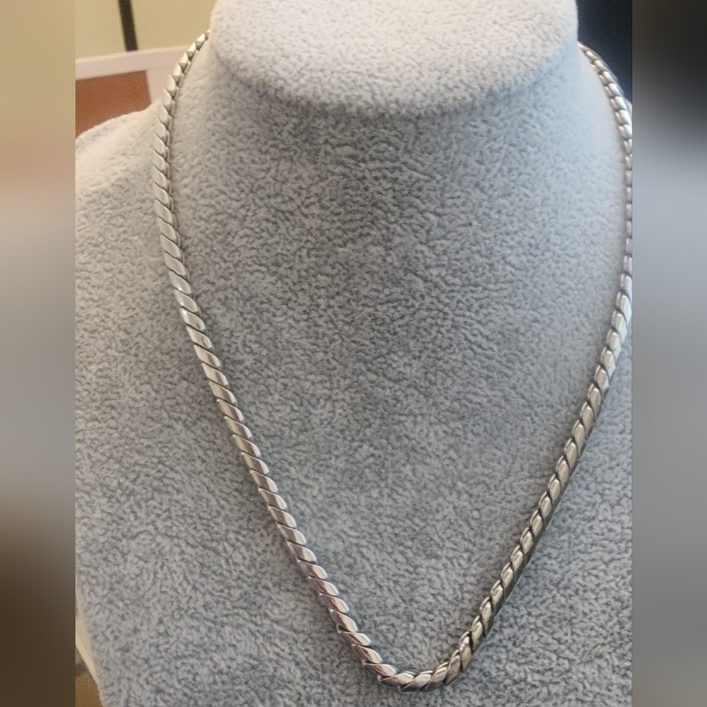 Coro Silver-Toned Necklace